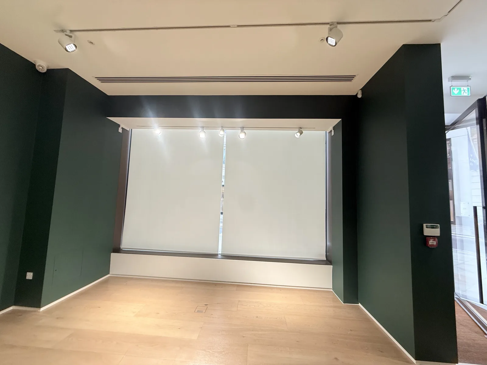 KM Painter and Decorator London, project photograph 35